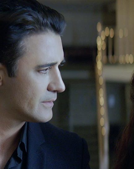 دانلود فیلم پرهای تیره 2024 بدون سانسور (Dark Feathers)